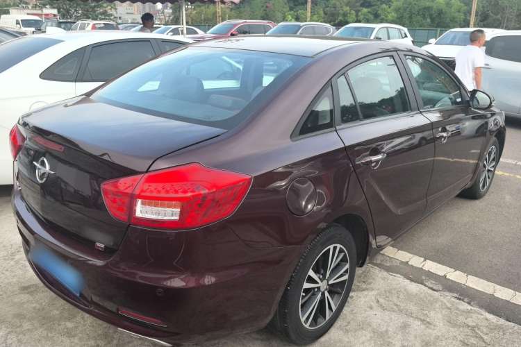 Used Haima M6 2015 1.5T CVT Sport Premium Model
