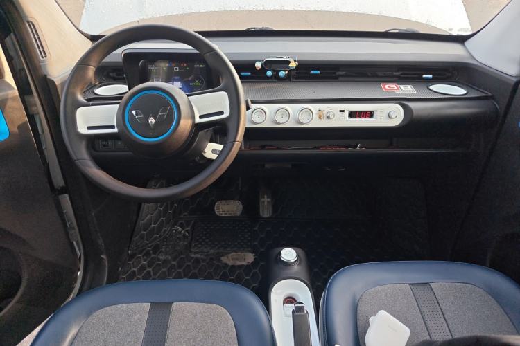 Used Wuling Hongguang MINIEV 2022 GAMEBOY 200km Gaming Edition with Lithium Iron Phosphate