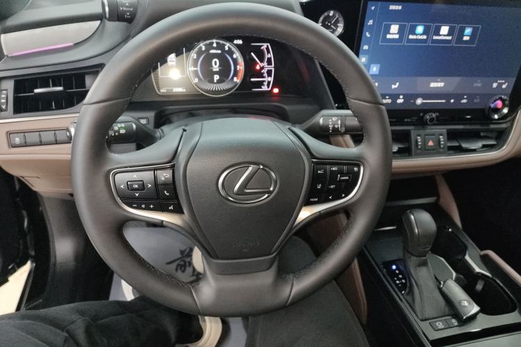 Used Lexus ES 2025 200 Premium Edition