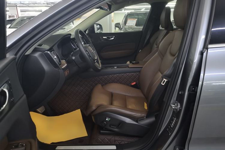 Used Volvo XC60 2020 T5 4x4 Smart Luxury Edition