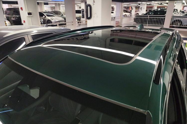 Used VOYAH FREE 2025 318 259 km All-Wheel-Drive Exploration Edition
