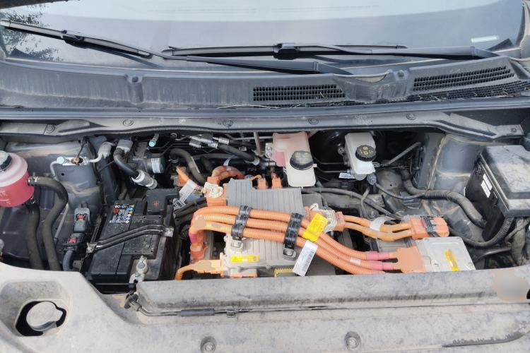 Used SAIC MAXUS EUNIQ 5 2020 Flagship Version with Large Battery 7 Seats
