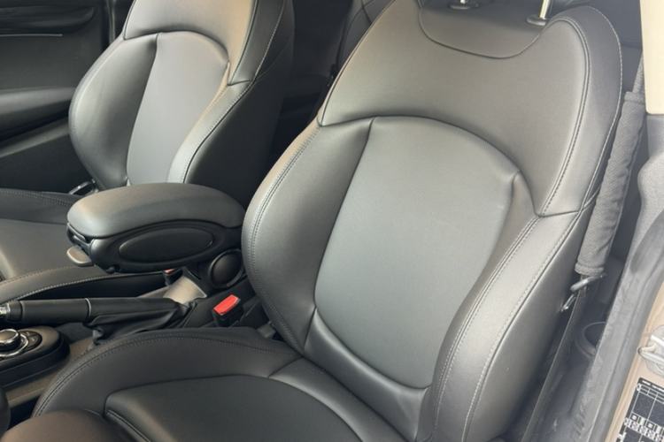 Used MINI MINI 2023 1.5T COOPER Artist
