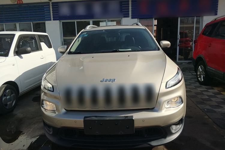 Used  Cherokee 2016 2.0L Superior Edition
