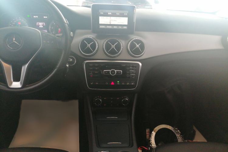 Used Mercedes-Benz GLA 2015 GLA 220 4MATIC Fashion Model