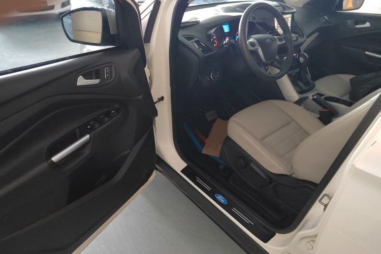 Used Ford Kuga 2015 1.5L GTDi Two-Wheel-Drive Comfort Model