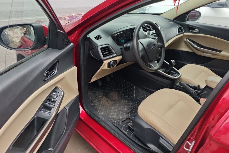 Used Ford Escort 2015 1.5L Manual Comfort Model