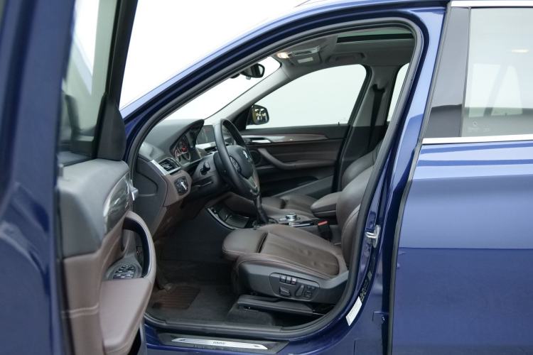 Used BMW X1 2018 xDrive20Li Luxury Model
