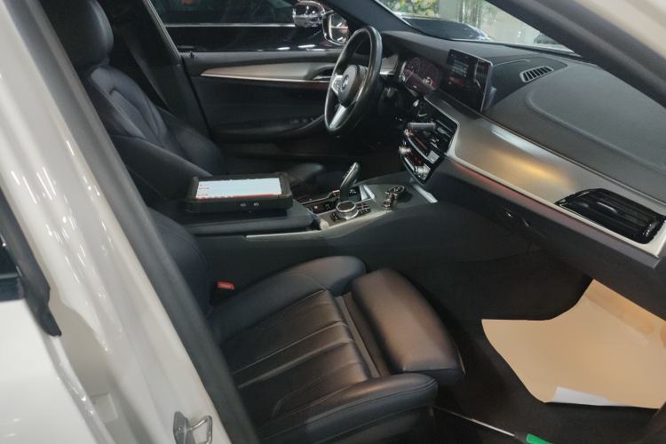 Used BMW 5 Series 2019 Restyled 525i M Sport Package
