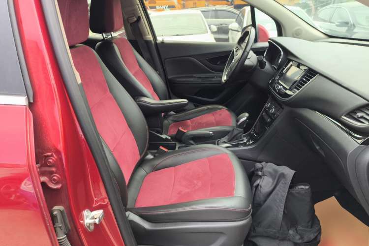 Used Buick Encore 2017 18T Automatic Two-Wheel Drive Urban Elite Model
