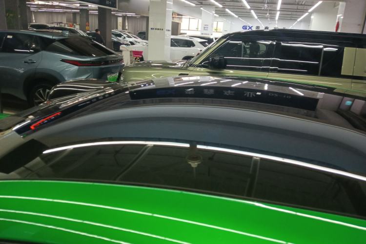 Used  YU7 2025 Ultra-Long Range High-Performance All-Wheel-Drive Max Edition
