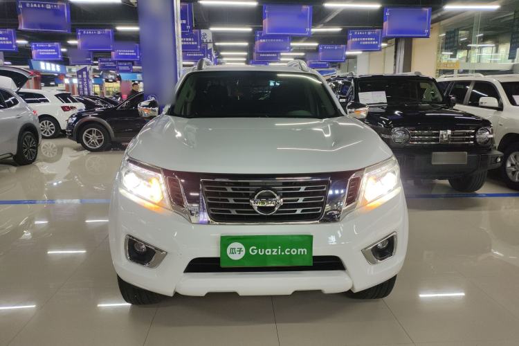 Used Nissan Navara 2021 2.5L Automatic 4x4 Premium Version QR25
