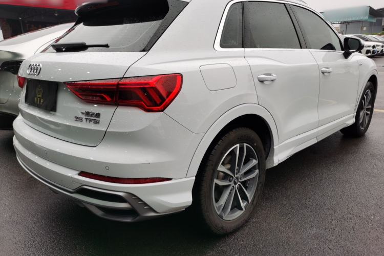 Used Audi Q3 2022 35 TFSI Progressive Dynamic Edition
