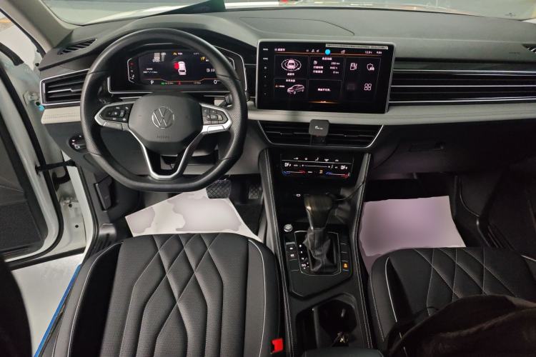 Used Volkswagen Tiguan L 2024 330TSI Automatic Two-Wheel Drive Smart Edition
