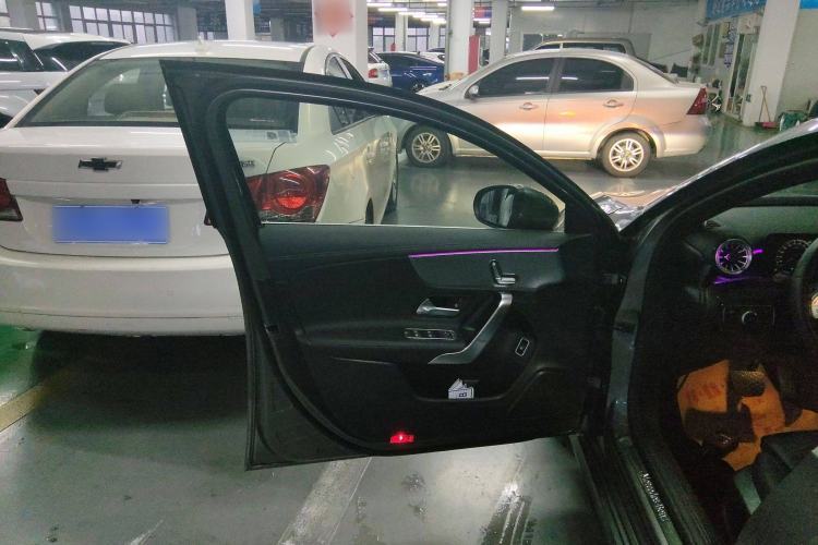 Used Mercedes-Benz A-Class 2022 Restyled A 200 L Sport Sedan Fashion Version
