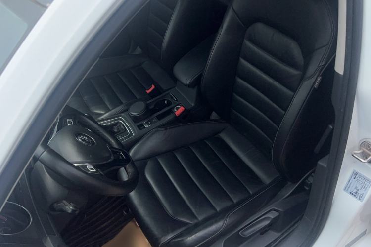 Used Volkswagen Golf 2016 230TSI Automatic Luxury Version
