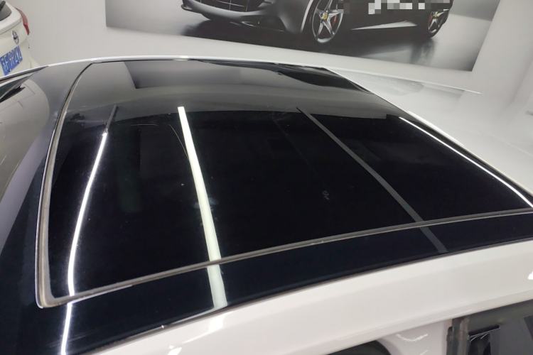 Used Volkswagen Golf 2017 280TSI Automatic R-Line Million-Vehicle Commemorative Edition
