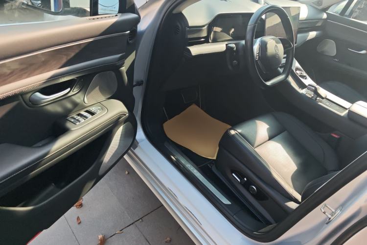 Used Hima AITO M5 2022 Extended-Range Four-Wheel Drive Performance Version
