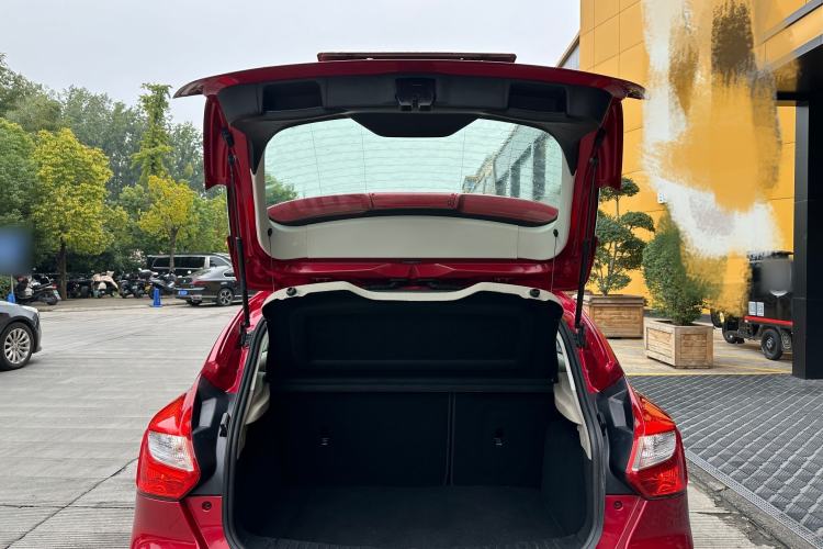 Used Ford Focus 2012 Hatchback 1.6L Manual Fashion Edition
