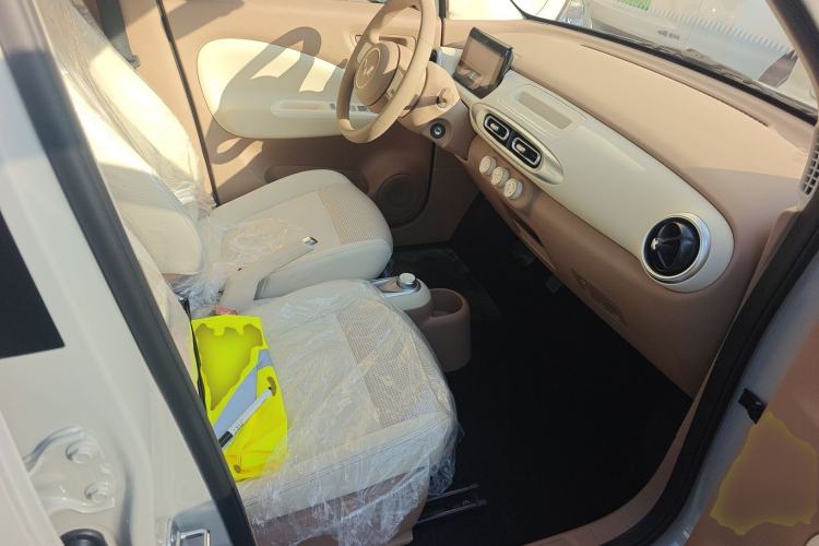 Used Wuling Hongguang MINIEV 2025 Four-Door Version Advanced Edition
