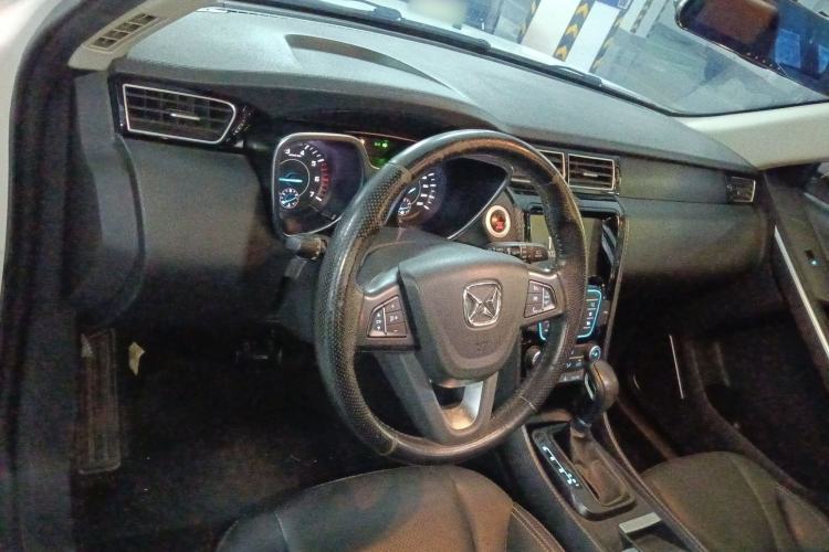 Used JMC Yusheng S330 2016 1.5L GTDi Automatic Two-Wheel Drive Prestige Edition
