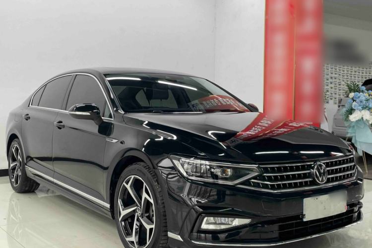 Used Volkswagen Magotan 2023 2 Million Units Commemorative Edition 330TSI DSG Luxury Version
