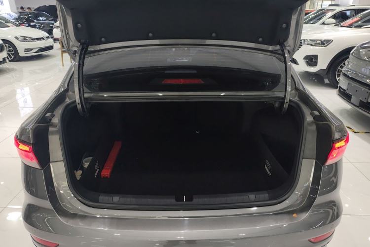 Used Geely Auto Emgrand 2022 4th Generation 1.5L CVT Flagship Model