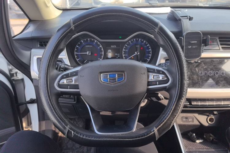 Used Geely Auto Vision X3 2019 Upgraded Model 1.5L Manual Elite Version
