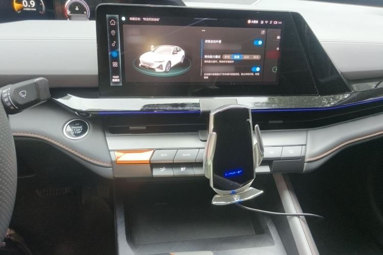 Used Changan UNI-V 2022 1.5T Prestige Version