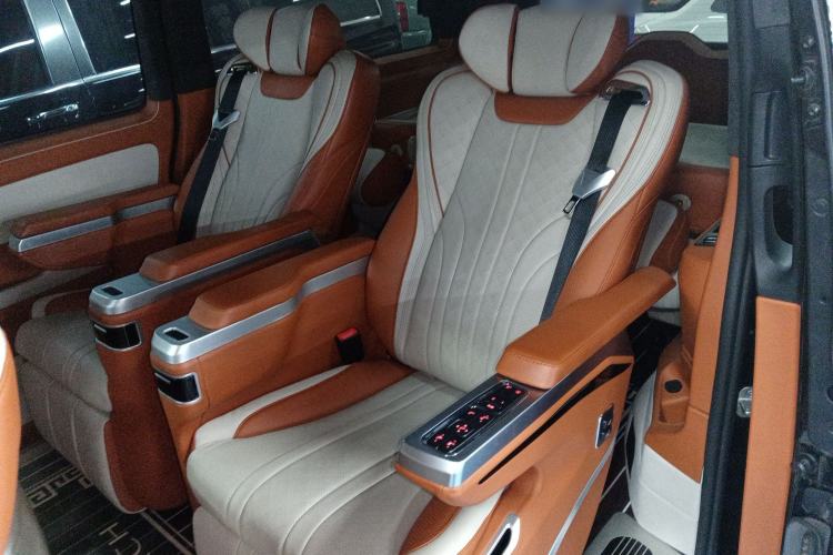 Used Mercedes-Benz Vito 2021 2.0T Business Version 7 Seats
