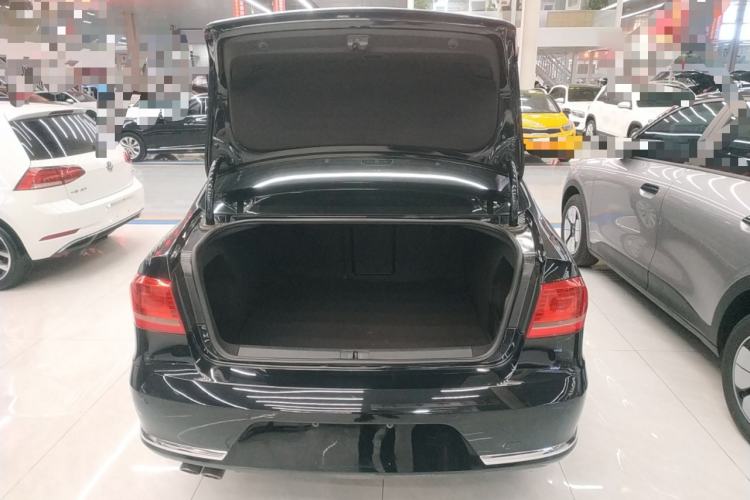 Used Volkswagen Magotan 2015 Facelift 1.8TSI Luxury Model
