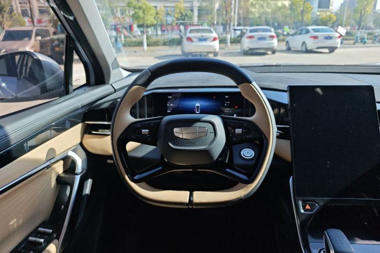 Used Geely Auto FX11 2023 1.5TD DCT Prestige Edition
