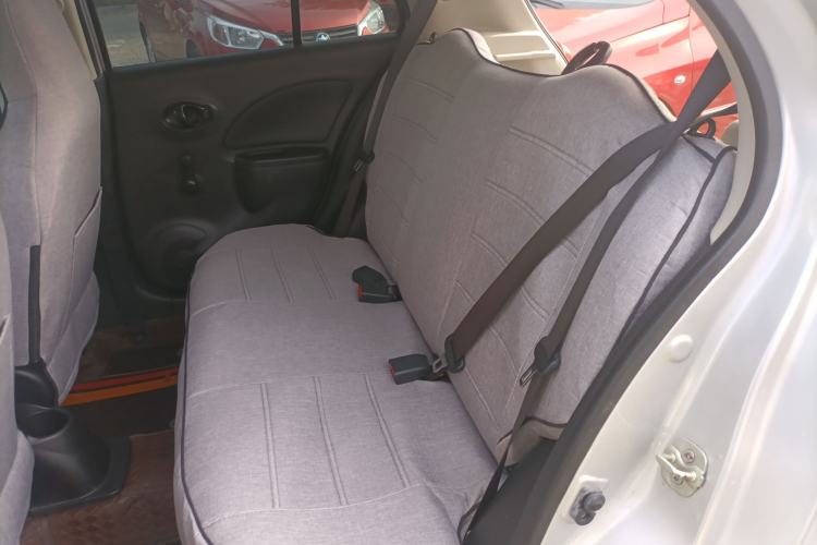 Used Nissan March 2015 1.5L Automatic Easy Edition
