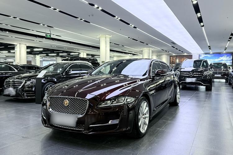 Used Jaguar XJ 2016 XJL 3.0 SC Four-Wheel Drive Panoramic Business Edition
