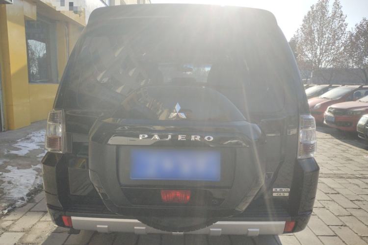 Used Mitsubishi Pajero 2017 V97 3.8L 5-Door GLS Model with Sunroof – Middle East
