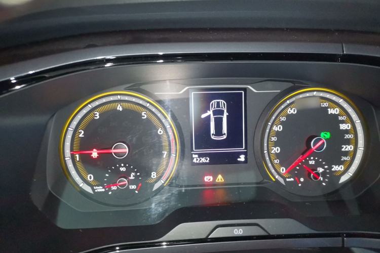 Used Volkswagen Tharu 2019 280TSI Two-Wheel Drive R-Line China V Standard