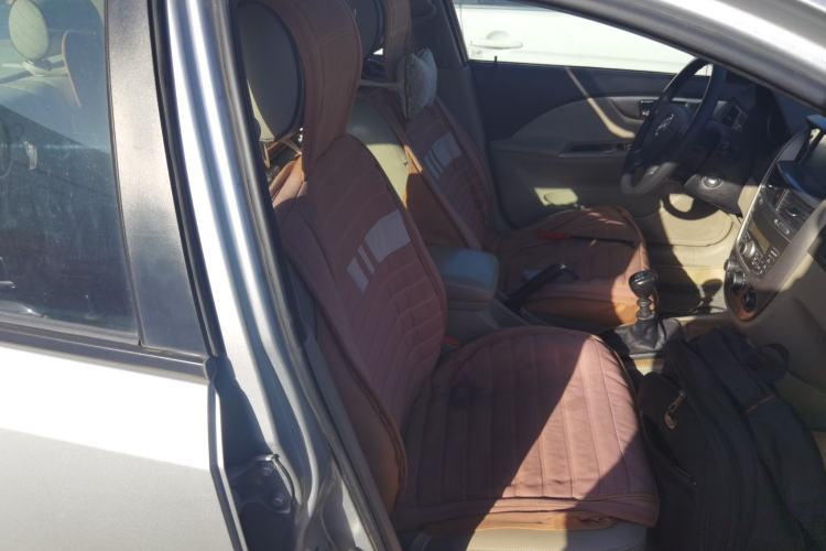 Used Buick Excelle 2015 1.5L Manual Classic Trim
