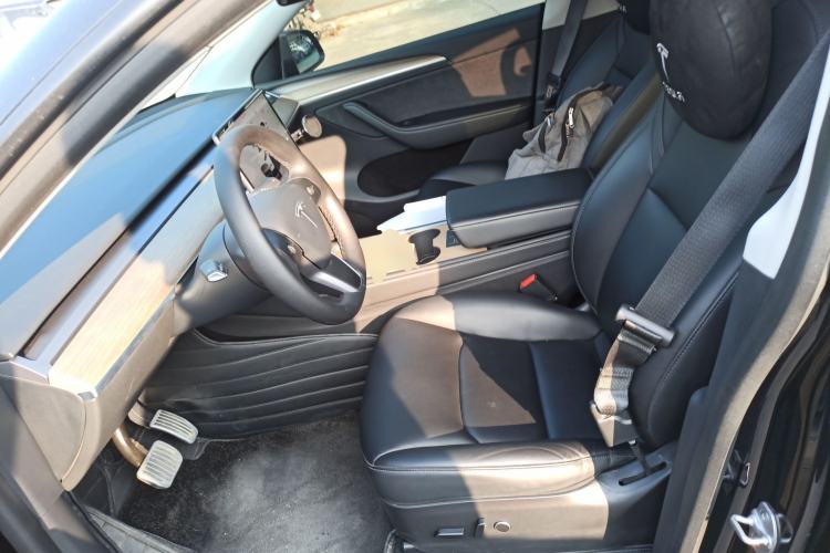 Used Tesla Model Y 2022 Rear-Wheel-Drive Version
