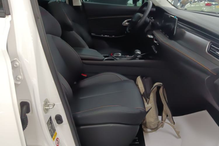 Used Oshan X7 PLUS 2023 Enjoy Edition 1.5T Automatic Prestige Model
