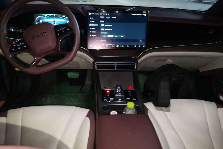 Used BYD Seal 2023 DM-i 1.5L 121km Prestige Model