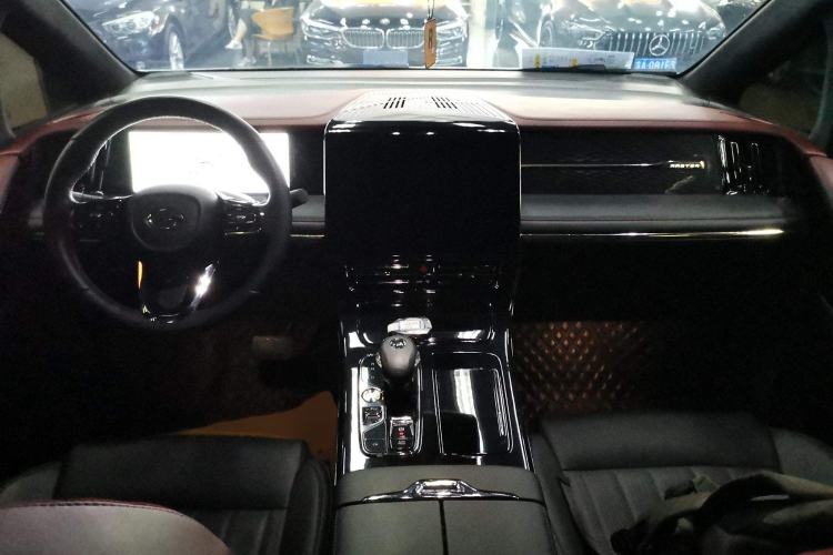 Used GAC Trumpchi M8 2023 Zongshi Series Dual-Motor Supreme Edition
