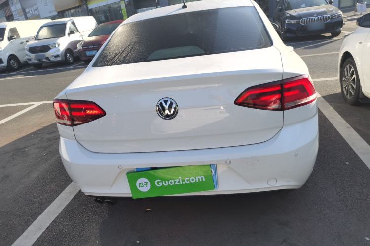 Used Volkswagen Lamando 2015 230TSI DSG Fashion Edition
