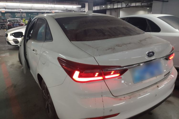 Used Ford Escort 2021 1.5L Automatic Diamond Edition
