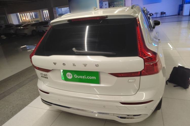 Used Volvo XC60 New Energy 2024 T8 Plug-in Hybrid Long-Range All-Wheel Drive Smart Luxury Edition
