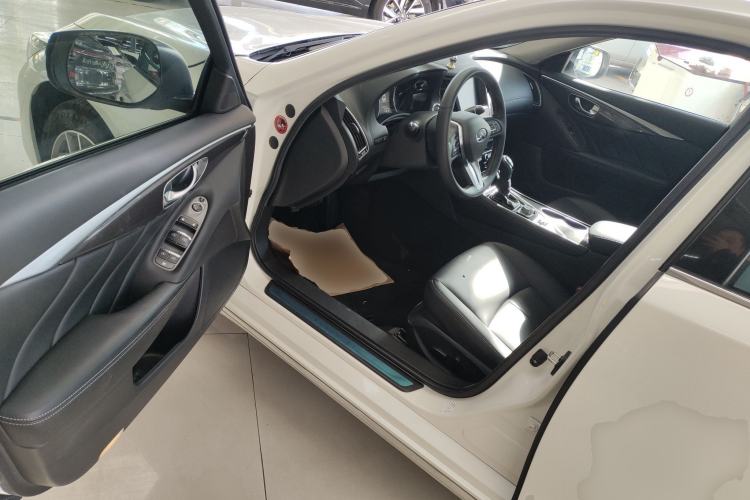Used Infiniti Q50L 2018 2.0T Comfort Edition China VI Standard