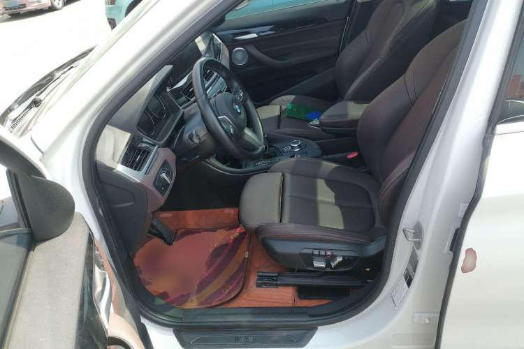 Used BMW X1 2022 sDrive25Li Leading Model
