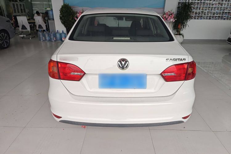 Used Volkswagen Sagitar 2014 Revised Version 1.6L Automatic Fashionable Style
