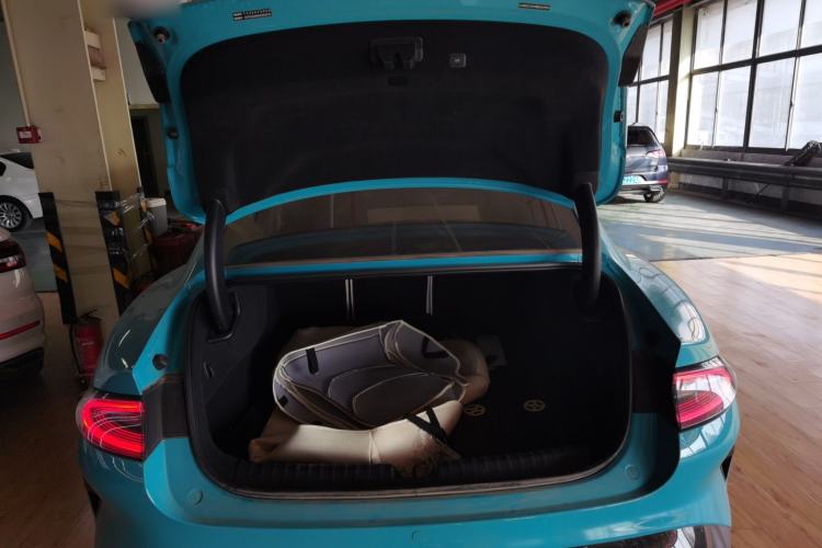 Used  SU7 2024 Rear-Drive Ultra-Long Range Advanced Pro-Level Intelligent Driving Version