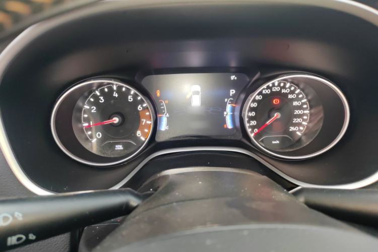 Used  Compass 2017 200T Automatic Family Edition
