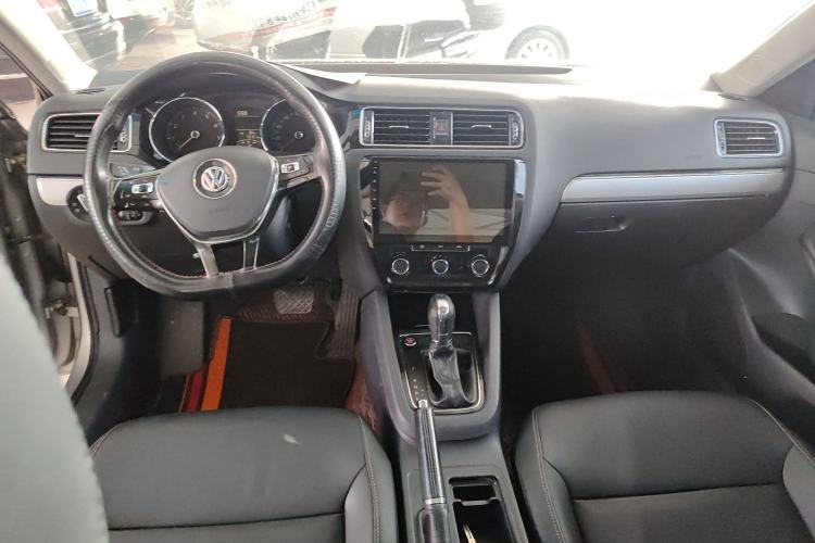 Used Volkswagen Sagitar 2018 1.6L Automatic Comfort Model
